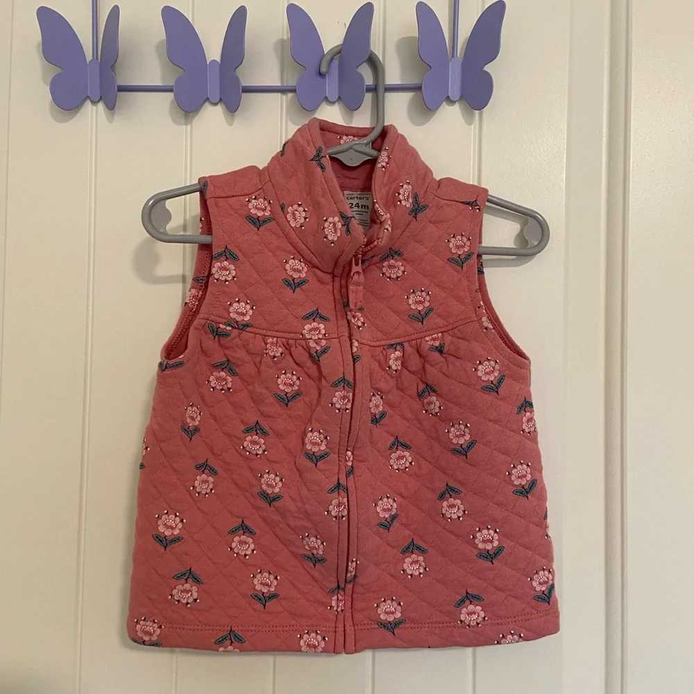 EUC Carter’s baby girl’s pink quilted floral‎ full zip collared vest 24 months